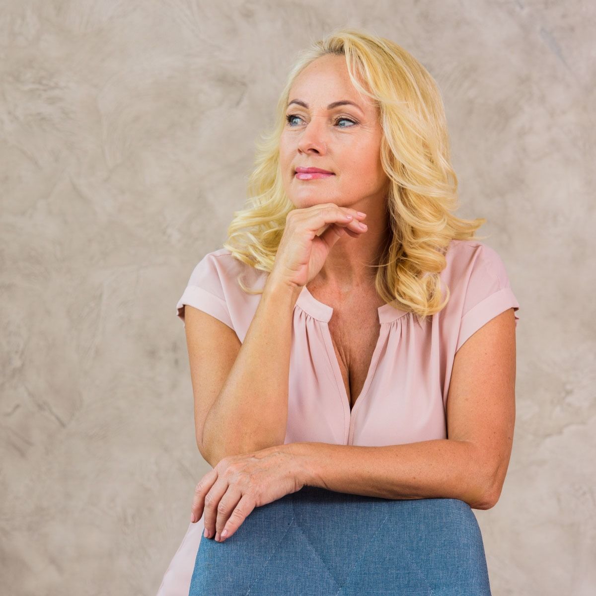 lifting_chirurgical_du_visage_ou_mini_lifting_quelle_est_la_meilleure_option_